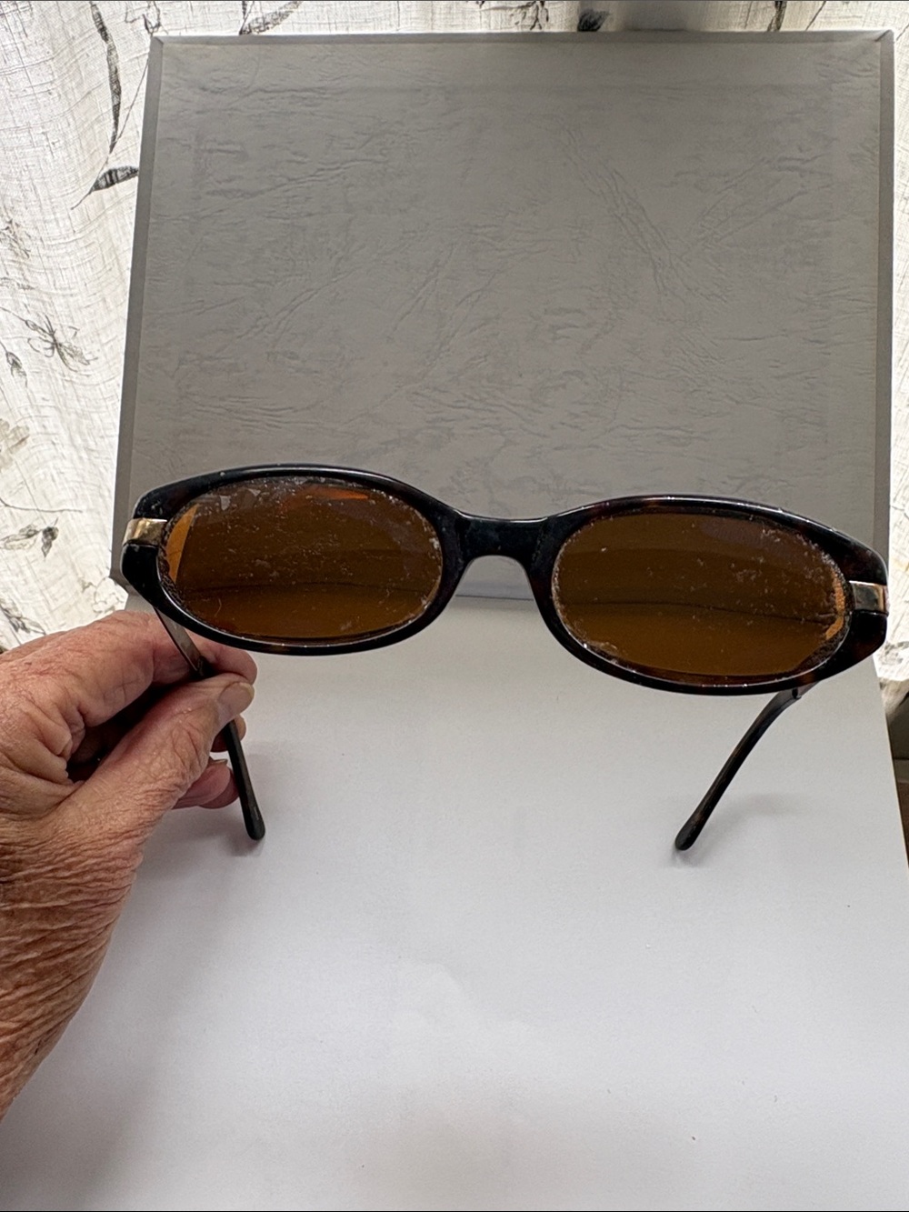 Dark Tortoise Sunglasses Women’s Classic Vittadini